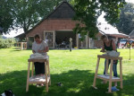 Beeldhouwen in de tuin